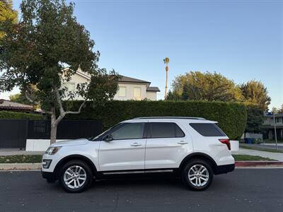 2017 Ford Explorer XLT   - Photo 17 - Studio City, CA 91604