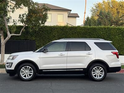 2017 Ford Explorer XLT   - Photo 16 - Studio City, CA 91604