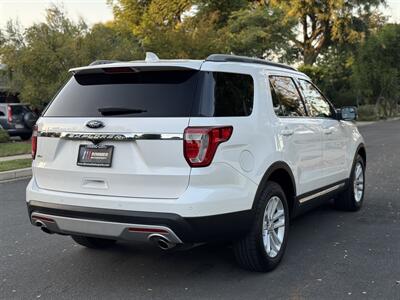 2017 Ford Explorer XLT   - Photo 23 - Studio City, CA 91604