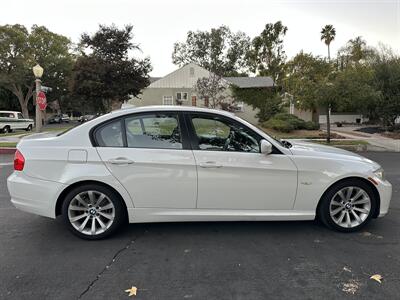 2011 BMW 328i   - Photo 6 - Studio City, CA 91604