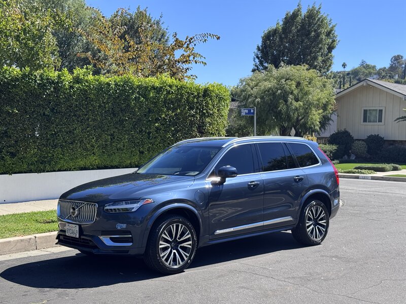 2022 Volvo XC90 Recharge T8 Inscription Expression  