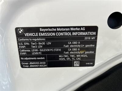 2018 BMW 530e iPerformance   - Photo 26 - Studio City, CA 91604