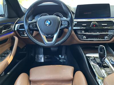 2018 BMW 530e iPerformance   - Photo 41 - Studio City, CA 91604