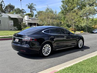 2018 Tesla Model S 75D   - Photo 21 - Studio City, CA 91604