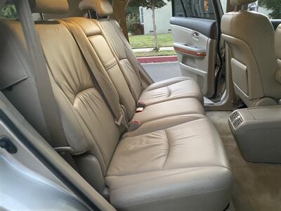 2004 Lexus RX 330   - Photo 24 - Studio City, CA 91604