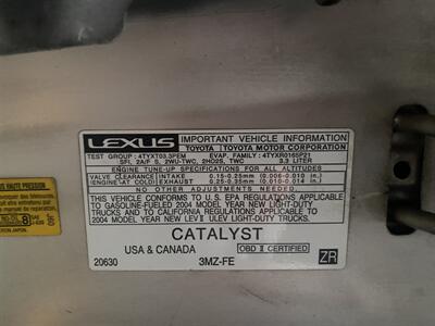 2004 Lexus RX 330   - Photo 47 - Studio City, CA 91604