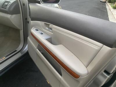 2004 Lexus RX 330   - Photo 31 - Studio City, CA 91604