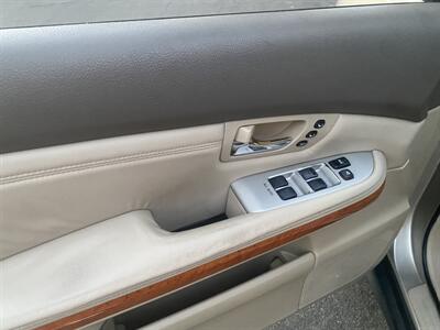 2004 Lexus RX 330   - Photo 36 - Studio City, CA 91604