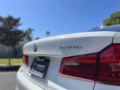 2018 BMW 5 Series 530e iPerformance   - Photo 17 - Studio City, CA 91604
