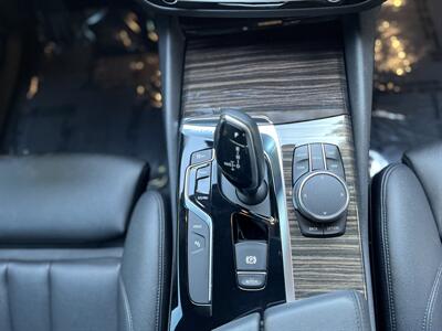 2018 BMW 5 Series 530e iPerformance   - Photo 48 - Studio City, CA 91604
