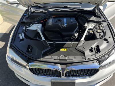 2018 BMW 5 Series 530e iPerformance   - Photo 25 - Studio City, CA 91604