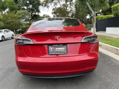 2022 Tesla Model 3   - Photo 11 - Studio City, CA 91604