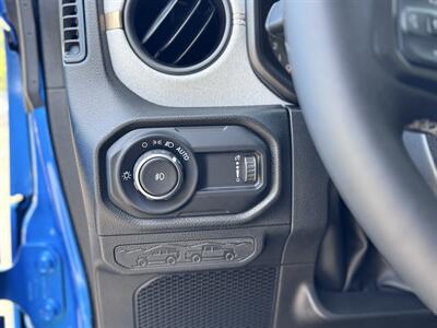 2025 Jeep Wrangler Sport S   - Photo 53 - Studio City, CA 91604
