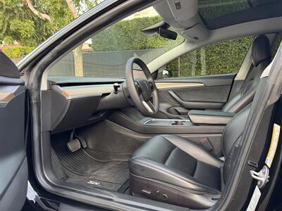 2021 Tesla Model 3 Standard Range Plus - Photo 28 - Studio City, CA 91604