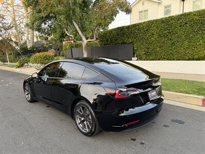 2021 Tesla Model 3 Standard Range Plus - Photo 9 - Studio City, CA 91604
