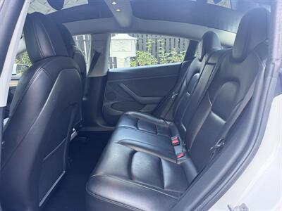 2022 Tesla Model 3 - Photo 26 - Studio City, CA 91604