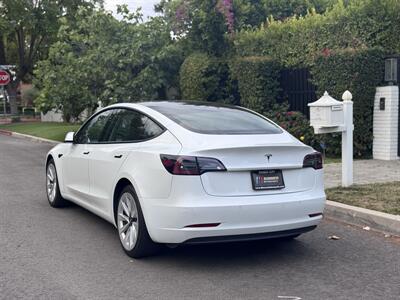 2022 Tesla Model 3 - Photo 10 - Studio City, CA 91604