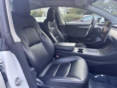 2022 Tesla Model 3 - Photo 28 - Studio City, CA 91604