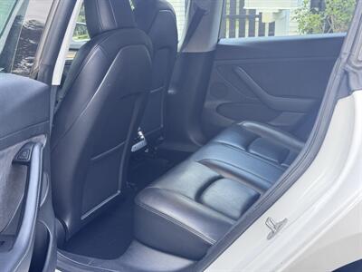 2022 Tesla Model 3 - Photo 27 - Studio City, CA 91604