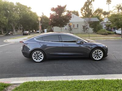 2019 Tesla Model 3 Long Range   - Photo 16 - Studio City, CA 91604