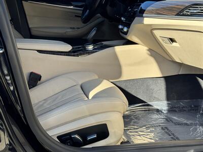 2018 BMW 530e iPerformance   - Photo 59 - Studio City, CA 91604