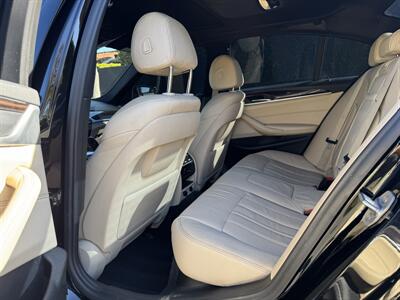 2018 BMW 530e iPerformance   - Photo 49 - Studio City, CA 91604