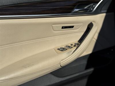 2018 BMW 530e iPerformance   - Photo 31 - Studio City, CA 91604