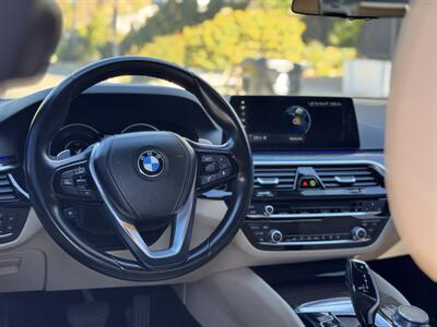 2018 BMW 530e iPerformance   - Photo 54 - Studio City, CA 91604