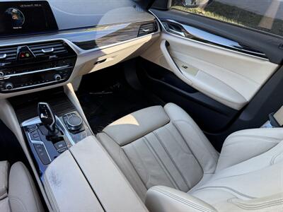 2018 BMW 530e iPerformance   - Photo 52 - Studio City, CA 91604