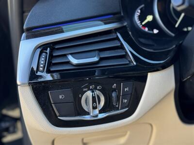 2018 BMW 530e iPerformance   - Photo 38 - Studio City, CA 91604