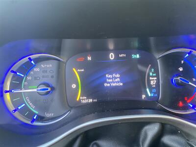 2020 Chrysler Pacifica Hybrid Touring   - Photo 28 - Studio City, CA 91604