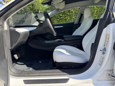 2022 Tesla Model 3 Long Range   - Photo 24 - Studio City, CA 91604