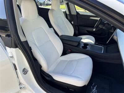2022 Tesla Model 3 Long Range   - Photo 47 - Studio City, CA 91604