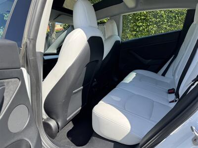 2022 Tesla Model 3 Long Range   - Photo 32 - Studio City, CA 91604