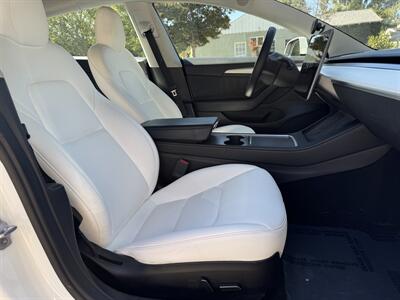 2022 Tesla Model 3 Long Range   - Photo 49 - Studio City, CA 91604