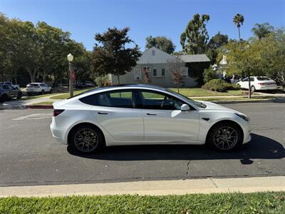 2022 Tesla Model 3 Long Range   - Photo 20 - Studio City, CA 91604