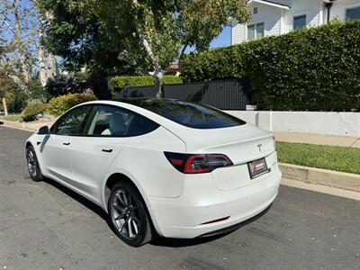 2022 Tesla Model 3 Long Range   - Photo 14 - Studio City, CA 91604