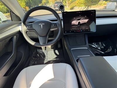 2022 Tesla Model 3 Long Range   - Photo 34 - Studio City, CA 91604