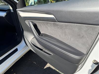2022 Tesla Model 3 Long Range   - Photo 51 - Studio City, CA 91604