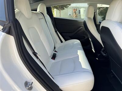2022 Tesla Model 3 Long Range   - Photo 42 - Studio City, CA 91604
