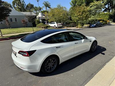 2022 Tesla Model 3 Long Range   - Photo 18 - Studio City, CA 91604