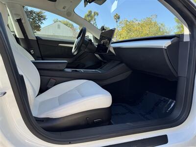 2022 Tesla Model 3 Long Range   - Photo 48 - Studio City, CA 91604