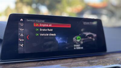 2019 BMW 530e iPerformance   - Photo 45 - Studio City, CA 91604