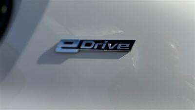 2019 BMW 530e iPerformance   - Photo 26 - Studio City, CA 91604