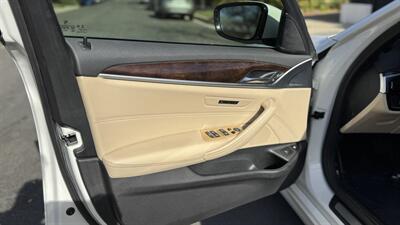 2019 BMW 530e iPerformance   - Photo 28 - Studio City, CA 91604