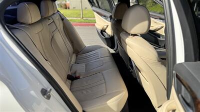 2019 BMW 530e iPerformance   - Photo 37 - Studio City, CA 91604