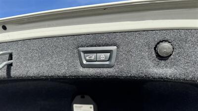 2019 BMW 530e iPerformance   - Photo 35 - Studio City, CA 91604