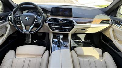 2019 BMW 530e iPerformance   - Photo 39 - Studio City, CA 91604