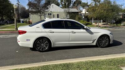 2019 BMW 530e iPerformance   - Photo 16 - Studio City, CA 91604