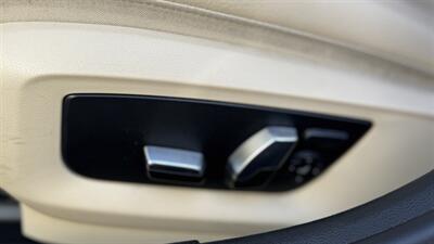 2019 BMW 530e iPerformance   - Photo 30 - Studio City, CA 91604